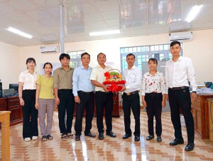 LÃNH ĐẠO UBND PHƯỜNG AN LỘC THĂM, CHÚC MỪNG KỶ NIỆM 101 NĂM NGÀY BÁO CHÍ CÁCH MẠNG VIỆT NAM (21/6/1925 - 21/6/2026)