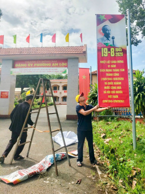 TUYÊN TRUYỀN - CỔ ĐỘNG TRỰC QUAN TRIỂN KHAI TRANG TRÍ CHÀO MỪNG CÁCH MẠNG THÁNG TÁM VÀ QUỐC KHÁNH 2/9 🇻🇳