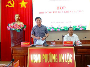 HỌP HỘI ĐỒNG THI ĐUA - KHEN THƯỞNG XÉT TẶNG KỶ NIỆM CHƯƠNG VÀ KHEN THƯỞNG ĐỘT XUẤT