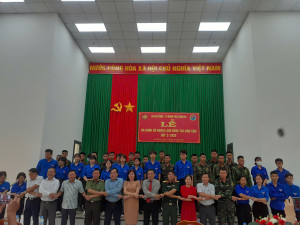 Quang cảnh buổi lễ ra quân