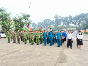 quang canh buỏi lễ ra quân