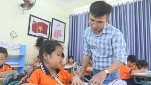 Gương giáo viên trẻ yêu nghề, hết lòng vì học sinh