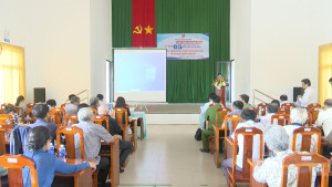 Quang cảnh buổi làm việc