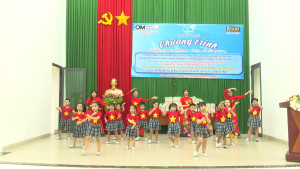 Biểu diễn văn nghệ tại chương trình
