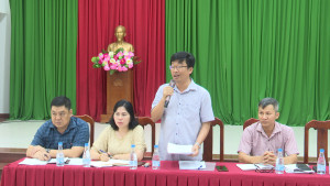 Đ/c Đoàn Minh Trí - Chủ tịch UBND xã phát biểu tại buổi làm việc