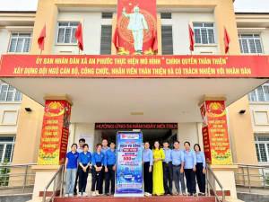 Trung tâm Phục vụ hành chính công xã An Phước phối hợp Đoàn Thanh niên đẩy mạnh hỗ trợ dịch vụ công trực tuyến - Góp phần xây dựng Đồng Nai phát triển văn minh, hiện đại