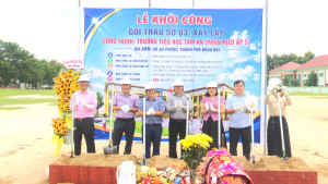 Thực hiện nghi thức khởi công