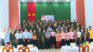Toàn cảnh  buổi lễ ra quân làm công tác dân vận