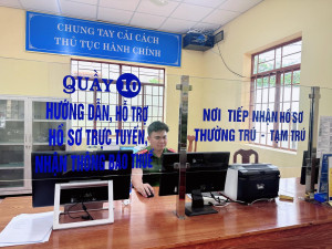 Công an xã An Viễn tổ chức thêm 01 điểm tiếp nhận và hướng dẫn về cư trú