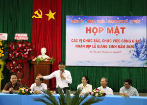 Họp mặt các vị chức sắc, chức việc công giáo nhân dịp lễ Giáng sinh năm 2025