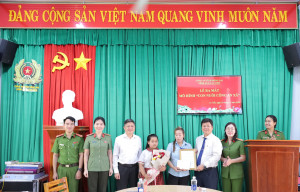 Công an xã An Viễn ra mắt mô hình Con nuôi Công an xã