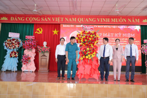 An Viễn họp mặt truyền thống kỷ niệm Ngày thành lập QĐND Việt Nam