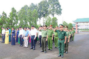 Xã An Viễn dâng hương tại Nghĩa trang Liệt sĩ Trảng Bom