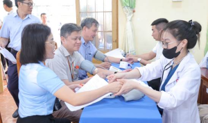 Xã An Viễn tổ chức khám sức khỏe định kỳ cho cán bộ, công chức, viên chức, người lao động