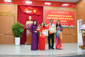 Phường Bảo Vinh tổ chức lễ trao tặng Huy hiệu Đảng đợt 19/5/2026 và họp mặt kỷ niệm 136 năm Ngày sinh Chủ tịch Hồ Chí Minh