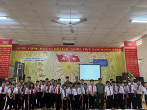 Công an xã Bàu Hàm tổ chức tuyên truyền phòng chống tội phạm mạng, đặc biệt là lừa đảo trên không gian mạng và bắt cóc trực tuyến  tại trường THCS-THPT Bàu Hàm