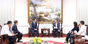 Chủ tịch UBND thành phố Đồng Nai Nguyễn Văn Út làm việc với Công ty Ajinomoto Việt Nam