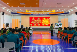 Quang cảnh Lễ mít tinh hưởng ứng Tháng hành động phòng, chống ma túy năm 2026 tại phường Biên Hòa với sự tham dự của đông đảo đại biểu, lực lượng vũ trang, đoàn viên, thanh niên và Nhân dân.