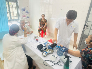 TRẠM Y TẾ PHƯỜNG BIÊN HÒA TỔ CHỨC KHÁM, CHĂM SÓC SỨC KHỎE...