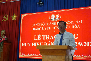 Đảng bộ phường Biên Hòa tổ chức trao Huy hiệu Đảng cho 128...