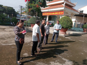 Thường trực Đảng ủy phường Biên Hòa kiểm tra thực tế tại các Nhà bia liệt sĩ trên địa bàn