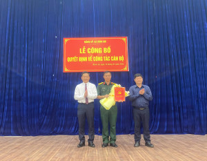XÃ BÌNH AN TỔ CHỨC LỄ CÔNG BỐ QUYẾT ĐỊNH BỔ NHIỆM CHỨC DANH CHỈ HỦY TRƯỞNG BAN CHỈ HUY QUÂN SỰ XÃ
