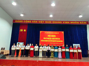 1 khen cá nhân
