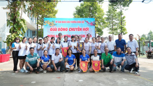 Trường Tiểu học Tín Nghĩa giành chức vô địch giải bóng chuyền hơi nữ năm 2026 phường Bình Lộc