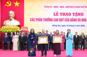 Thành phố Đồng Nai tổ chức Lễ trao thưởng các phần thưởng cao quý của Đảng và Nhà nước