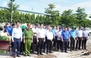 TUỔI TRẺ CÔNG TY CỔ PHẦN KHU CÔNG NGHIỆP CAO SU BÌNH LONG TRỒNG MỚI 2000 CÂY XANH