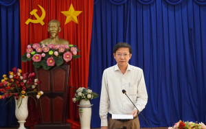 UBND PHƯỜNG BÌNH LONG KHEN THƯỞNG ĐỘT XUẤT CHO 02 CÁ NHÂN CÓ THÀNH TÍCH XUẤT SẮC TRONG CÔNG TÁC PHÒNG, CHỐNG TỘI PHẠM