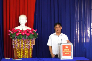 UBMTTQVN PHƯỜNG BÌNH LONG PHÁT ĐỘNG ỦNG HỘ ĐỒNG BÀO BỊ ẢNH HƯỞNG BỞI CƠN BÃO SỐ 10