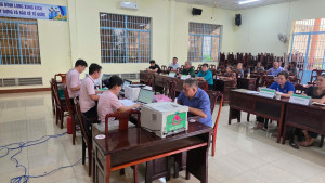 Người Tổ trưởng Tổ Tiết kiệm và Vay vốn tận tâm, trách nhiệm với  tín dụng chính sách