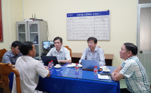 Lãnh đạo phường Bình Long tiếp công dân định kỳ tháng 11