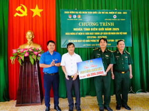 Đoàn phường Bình Long tổ chức chuỗi hoạt động nghĩa tình biên giới