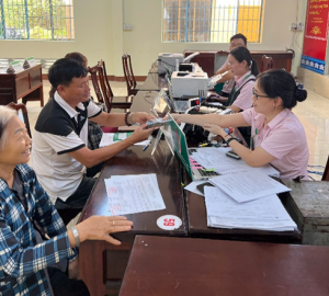 NHÀN RỖI NỖI LO HỌC PHÍ NHỜ TIẾP TỤC GIẢI NGÂN CHƯƠNG TRÌNH TÍN DỤNG HỌC SINH SINH VIÊN HỌC KỲ II (2025 - 2026)