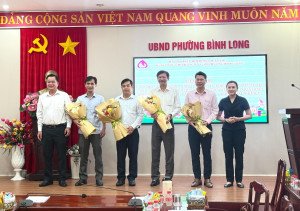 Lễ công bố quyết định thành lập Ban đại diện Hội đồng quản trị Ngân hàng Chính sách xã hội phường Bình Long và họp phiên thứ nhất