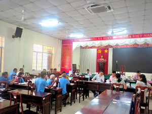 HỘI NÔNG DÂN PHƯỜNG BÌNH LONG PHỐI HỢP NÂNG CAO HIỆU QUẢ HOẠT ĐỘNG ỦY THÁC VỐN VAY NGÂN HÀNG CHÍNH SÁCH XÃ HỘI