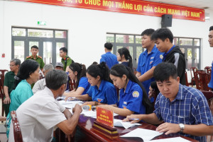 Triển khai cao điểm thu nhận mẫu sinh phẩm ADN cho thân nhân liệt sĩ tại Bình Long, An Lộc, Tân Hưng, Minh Đức