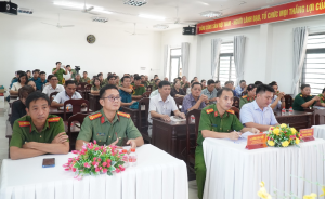 Bình Long phát động ra quân cao điểm đấu tranh với tội phạm và vi phạm về vũ khí, vật liệu nổ