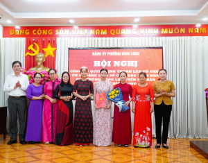 Bình Long công bố các quyết định thành lập các cơ sở đảng giáo dục công lập