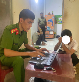 KIÊN QUYẾT ĐẤU TRANH, KHÔNG CÓ “VÙNG CẤM” – KHÔNG CÓ “ĐỊA BÀN AN TOÀN” CHO TỘI PHẠM MA TÚY