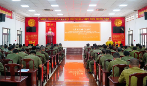 HƠN 230 ĐỒNG CHÍ LỰC LƯỢNG THAM GIA BẢO VỆ AN NINH TRẬT TỰ CƠ SỞ ĐƯỢC TẬP HUẤN NGHIỆP VỤ