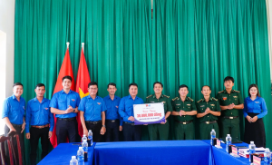 Cụm thi đua số 7 Thành đoàn Đồng Nai trao tặng Công trình thanh niên