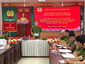 Đồng chí Đại tá Nguyễn Huy Hải – Phó Giám đốc Công an thành phố làm việc với Công an các xã, phường về tiến độ thực hiện các chỉ tiêu và nhiệm vụ trọng tâm đến cuối năm 2026