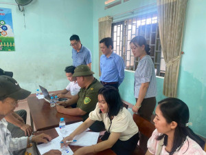 LÃNH ĐẠO XÃ BÌNH MINH KIỂM TRA CÔNG TÁC CHI TRẢ TIỀN MẶT DỊP QUỐC KHÁNH 2/9