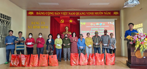 Chương trình trao quà tết cho các hộ có hoàn cảnh khó khăn trên địa bàn xã Bình Minh nhân dịp tết Nguyên đán Bính Ngọ 2026