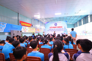 đong dao hoc sinh, doan vien tham du le phat dong