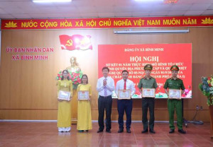 XÃ BÌNH MINH SƠ KẾT THỰC HIỆN MÔ HÌNH TỔ CHỨC CHÍNH QUYỀN ĐỊA PHƯƠNG 2 CẤP VÀ QUÁN TRIỆT NGHỊ QUYẾT SỐ 05
