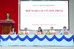 Lãnh đạo phường Bình Phước đối thoại với cán bộ, đoàn viên,...